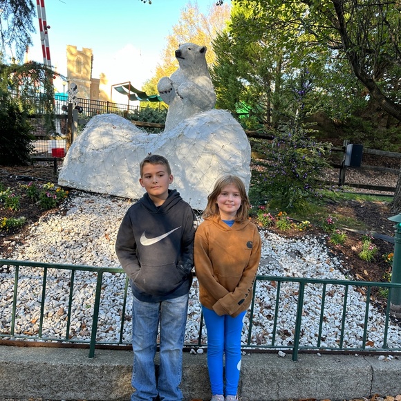 Meet your Posher, MaryJo - Picture 4 of 16